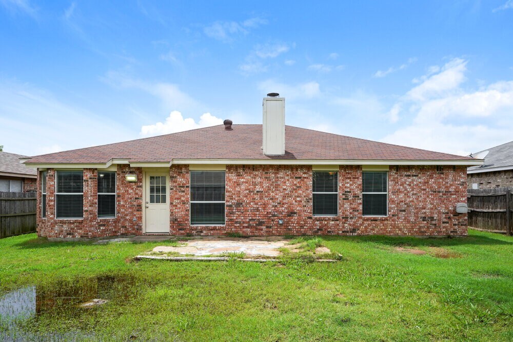 Building Photo - 6415 Jennie Ln