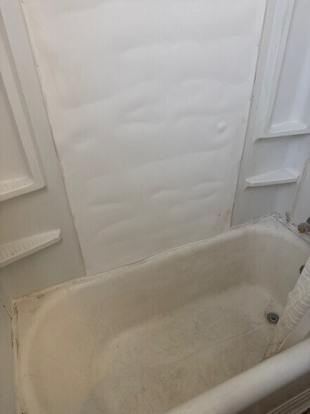 Building Photo - 433 Worth St NW