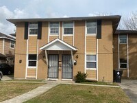 Building Photo - 1910 Pace Blvd