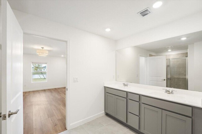 Building Photo - 6362 Windwood Wy