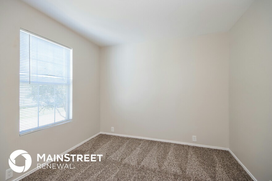 Building Photo - 819 Grand Plains Dr