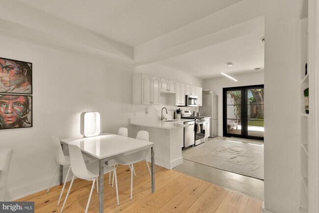 Building Photo - 1608 5th St NW