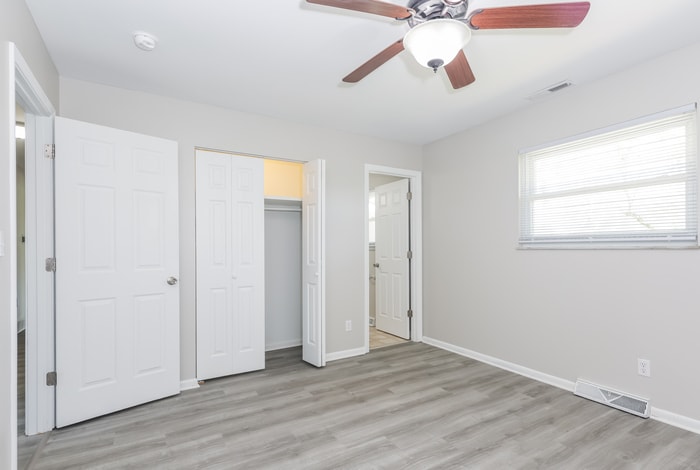 Building Photo - 138 Montgomery Ave