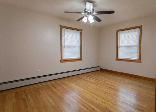 Building Photo - 1089 Plainfield St