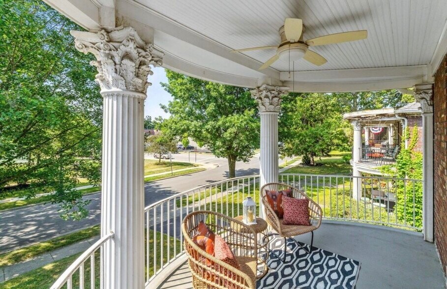 Building Photo - 1946 Guilford Rd