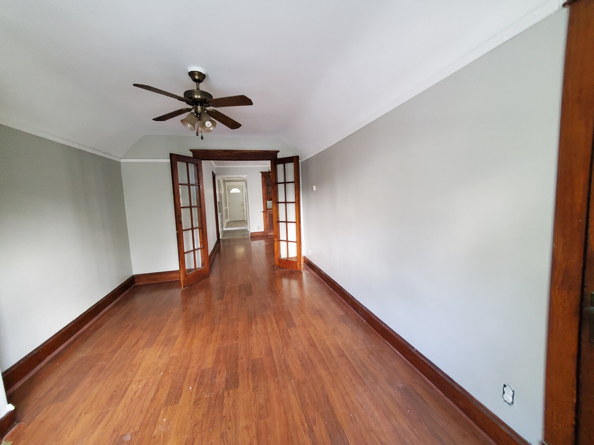 Building Photo - 3535 W Beach Ave