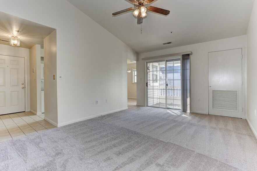 Living Room - 8384 Montgomery Run Rd