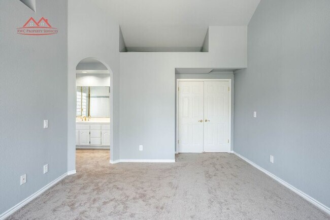 Building Photo - 6497 Hirabayashi Dr
