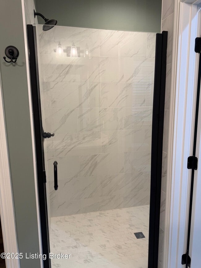 Building Photo - 2805 Alder Wood Ln