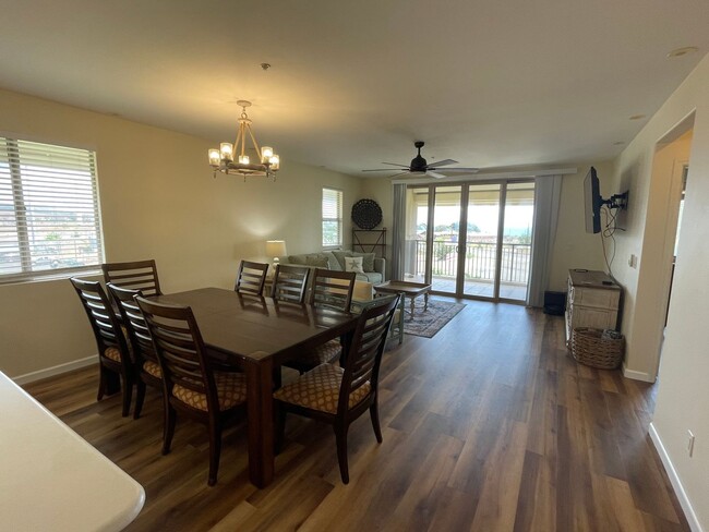 Building Photo - Top Floor Opukea Three Bedroom/Two Bathroom