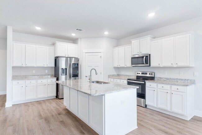 Building Photo - 127 Hobson Ave