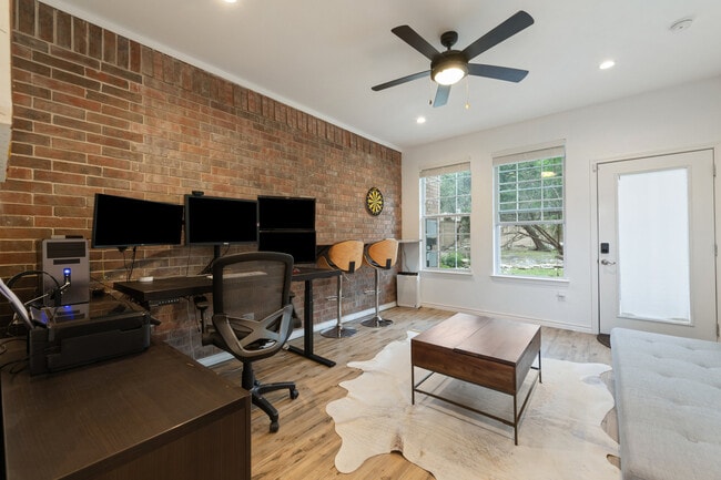 Building Photo - 5401 Ketch Ct