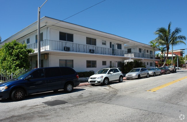 Primary Photo - Terry Beach Apartments
