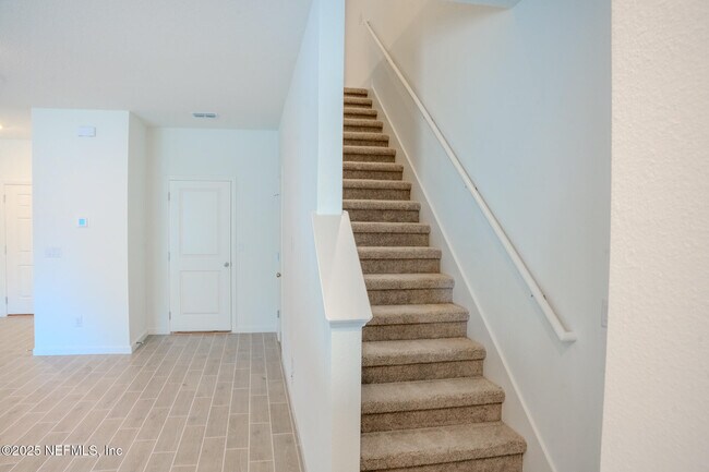 Building Photo - 2221 Windward Cay Ln