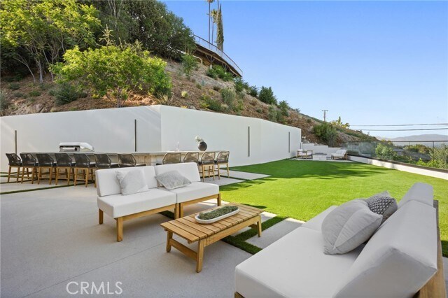 Building Photo - 4551 Alonzo Ave