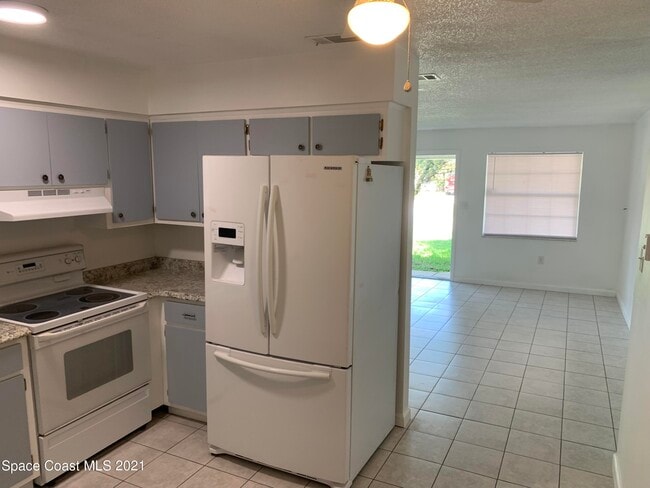 Building Photo - 741 Venus Dr