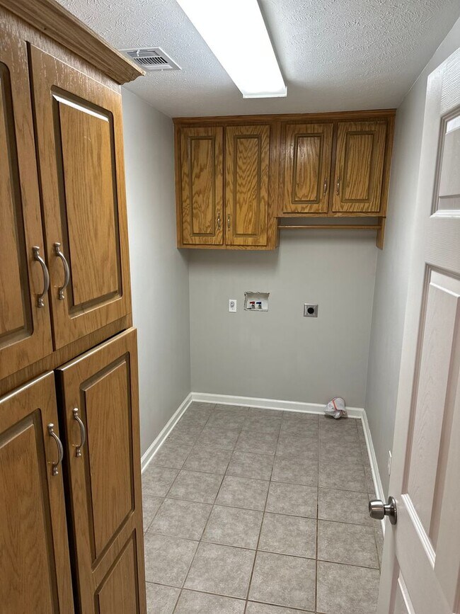 Building Photo - 3-Bedroom, 2-Bathroom Split floor plan Home for Rent in Austin, AR – Available April 2026