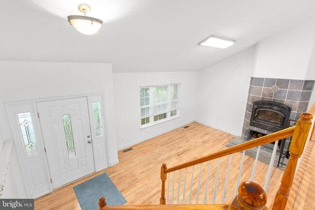 Building Photo - 53 Bloomington Ln