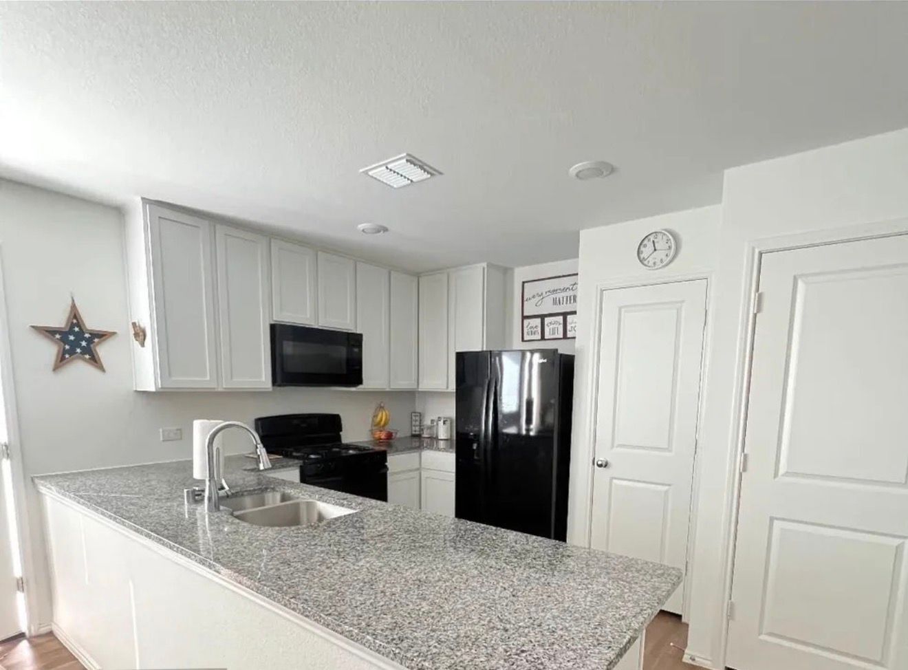 Building Photo - 14941 Trapper Trl