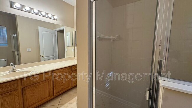 Building Photo - 614 Loire Ct