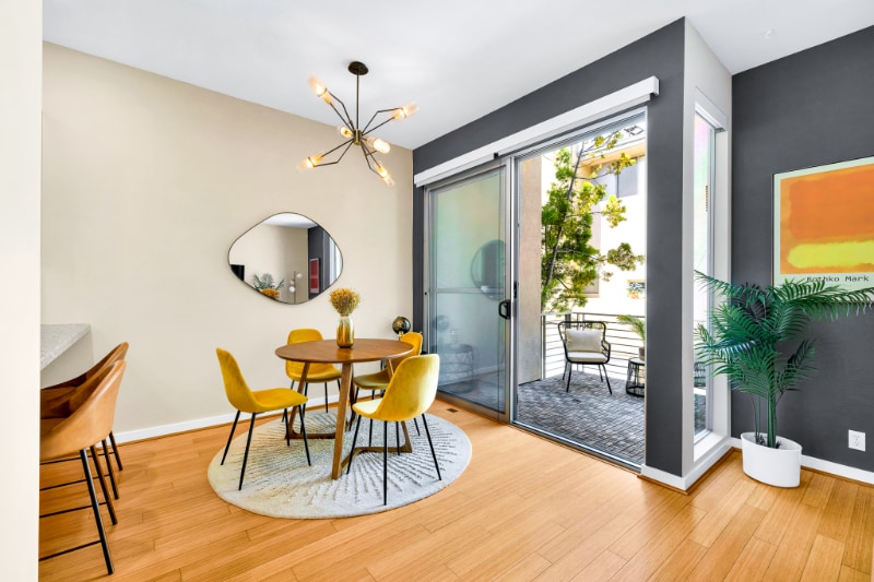 Building Photo - 2608 Lincoln Ave