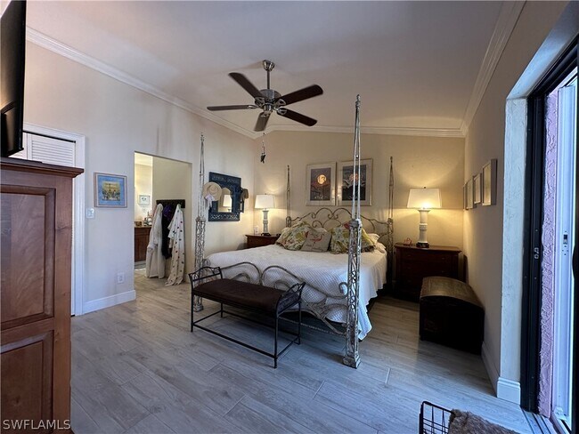 Building Photo - 1315 Naples Lake Dr