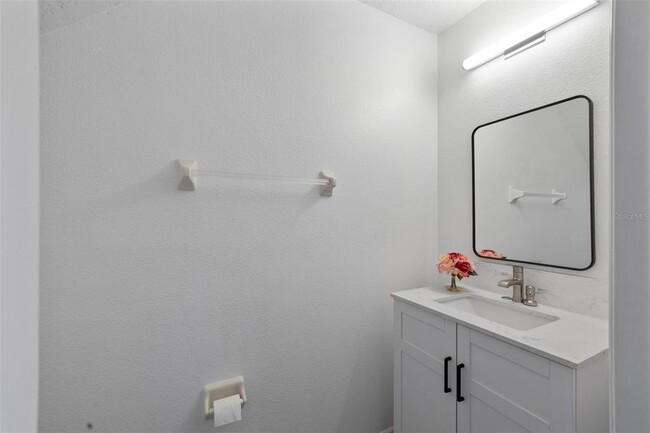 Building Photo - 564 Cresting Oak Cir