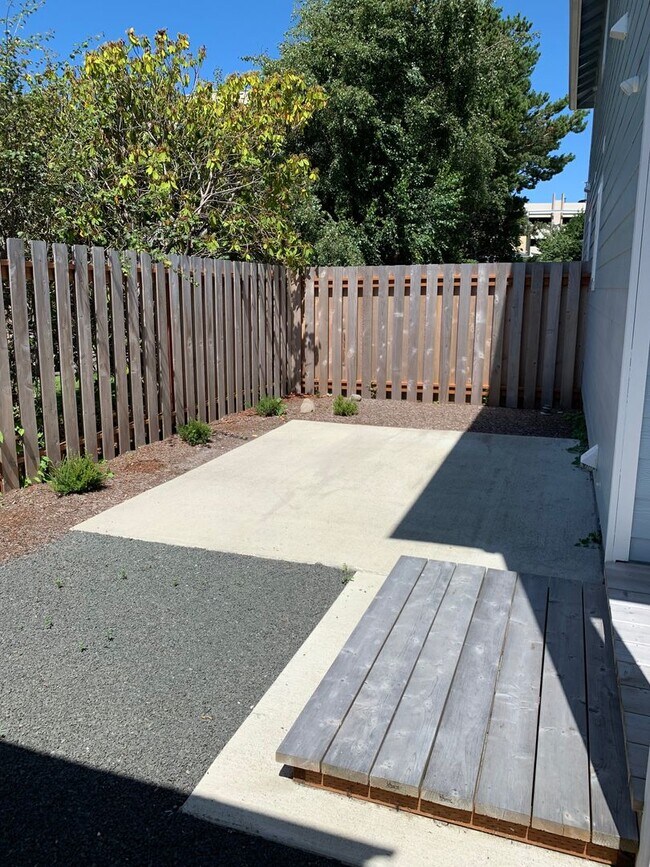 Building Photo - Hermosa Park Fourplex