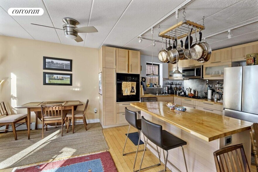 Building Photo - 442 Clermont Ave