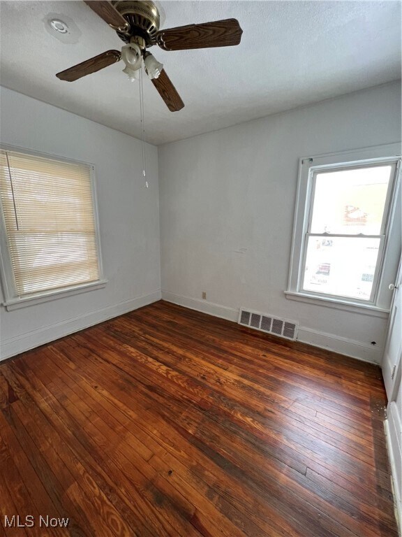 Building Photo - 719 E 162nd St