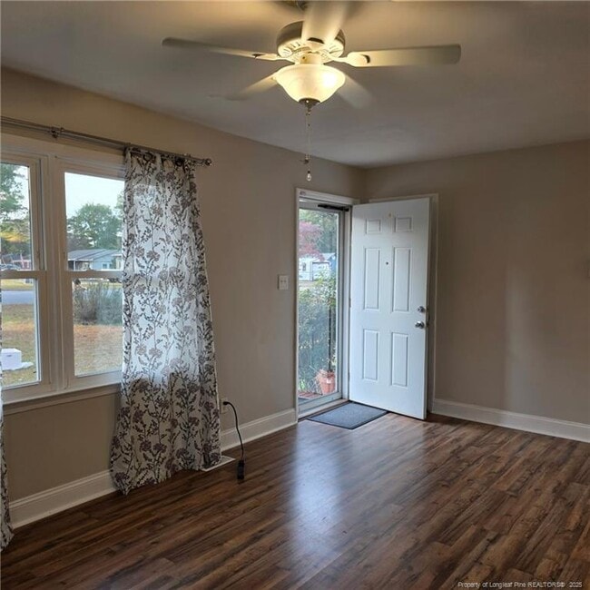 Building Photo - 1401 Greenock Ave