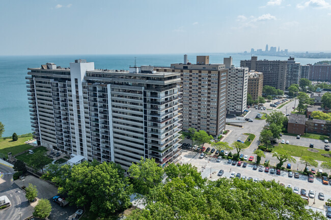 Aerial Photo - The Meridian Condos
