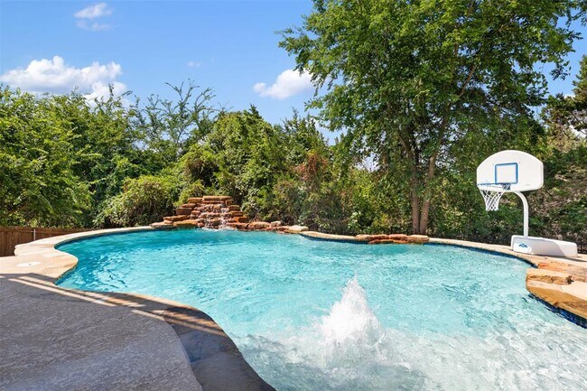 Building Photo - 2512 Rio Mesa Dr