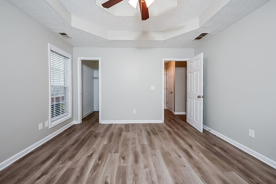 Building Photo - 205 Lassiter Dr