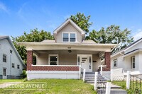 Building Photo - 820 Hazel St