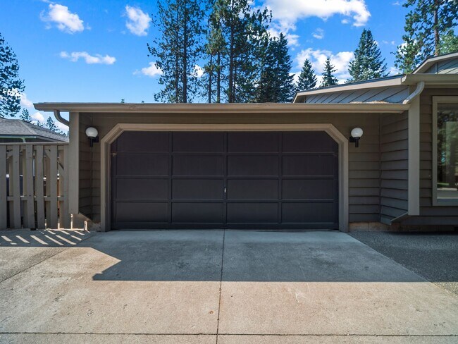 Building Photo - 5315 W Conestoga Ave
