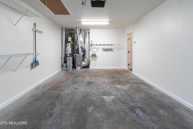 Building Photo - 1315 Lucy Way