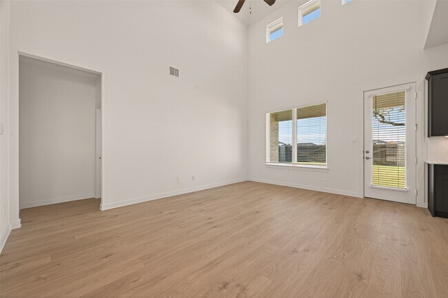 Building Photo - 2819 Red Rosehip Dr