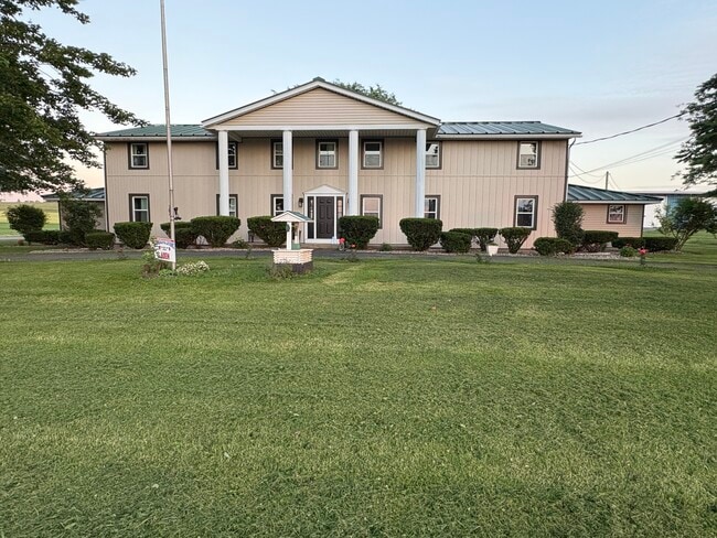 Primary Photo - 8686 Tibbitts Rd