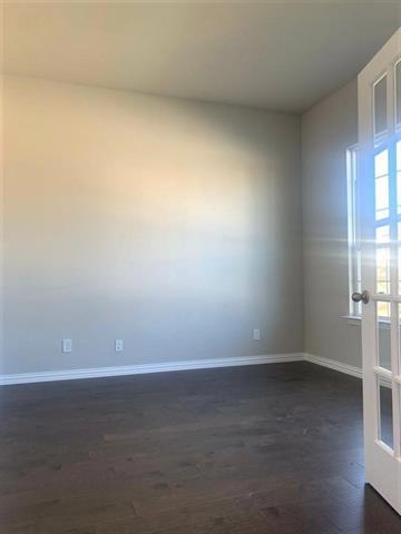 Building Photo - 906 Gambel Dr