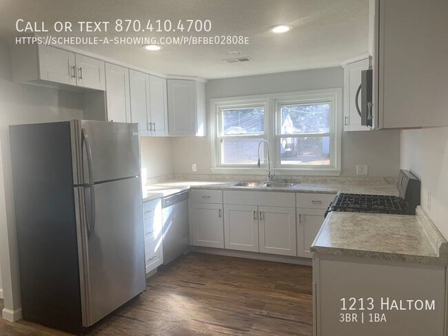 Building Photo - 1213 Haltom-
