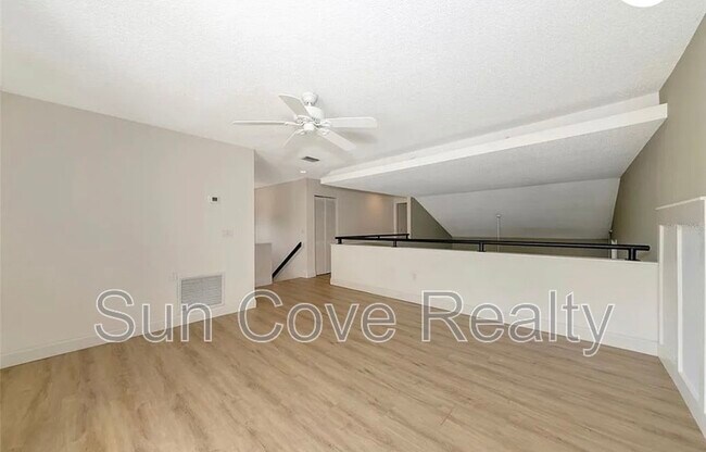 Building Photo - 4518 Ascot Cir S