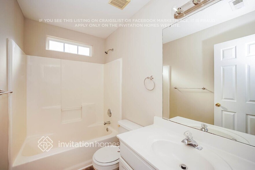 Building Photo - 12601 Cedar Crossings Dr