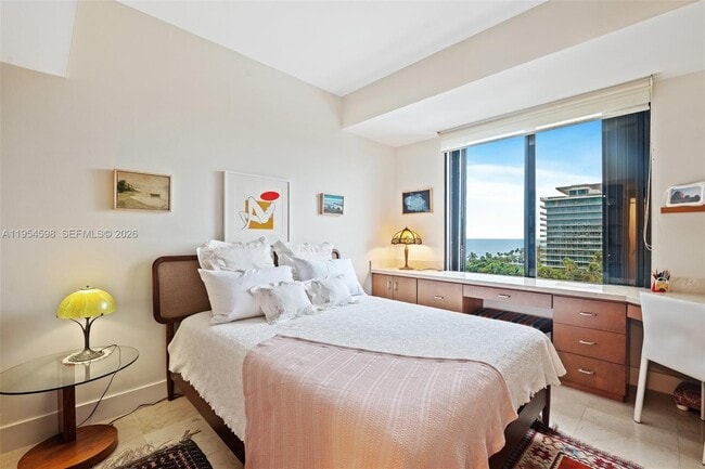 Building Photo - 201 Crandon Blvd