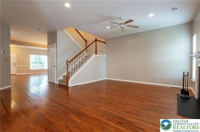 Building Photo - 11 Cobblestone Dr