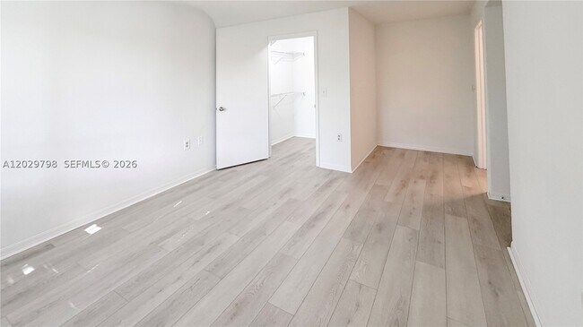 Building Photo - 13060 Vista Isles Dr