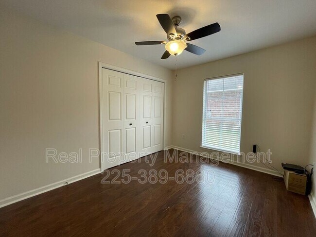 Building Photo - 1345 Harwich Dr