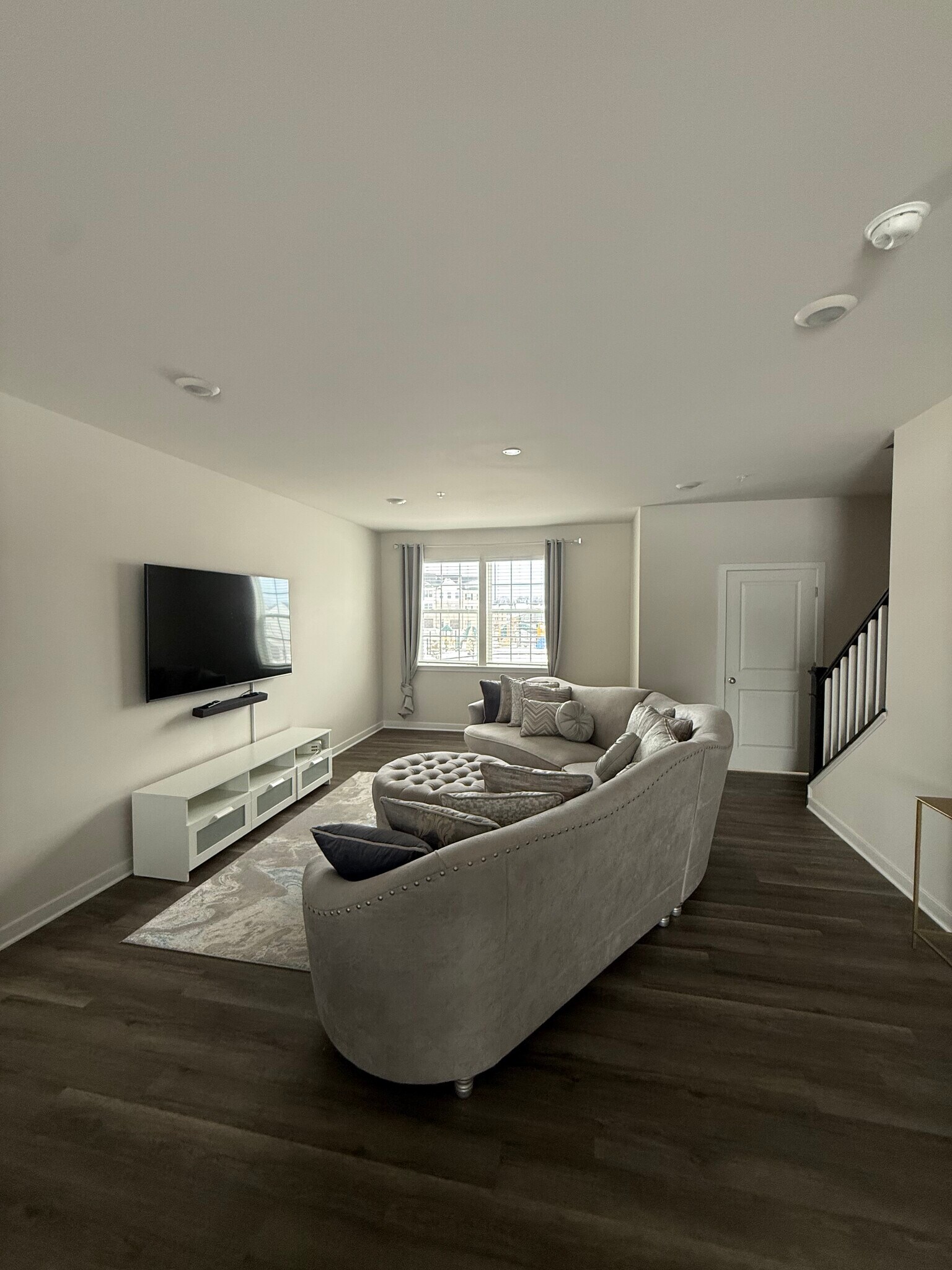 Building Photo - 7504 Day Break Dr