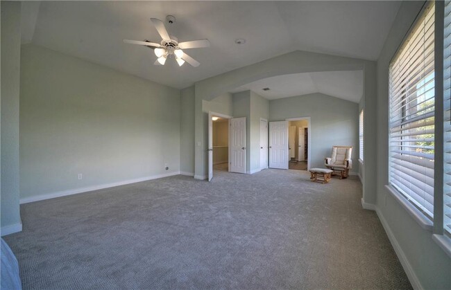 Building Photo - 10907 Grassmere Ct