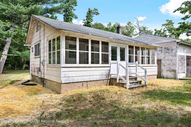 Building Photo - 21 Toms River Rd